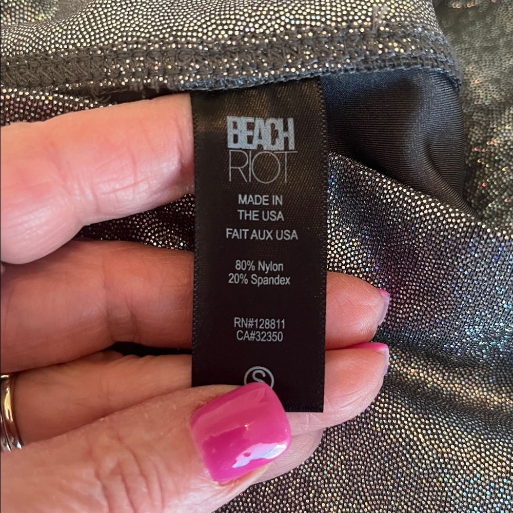 Beach Riot Hologram Silver Leggings - Picture 5 of 7
